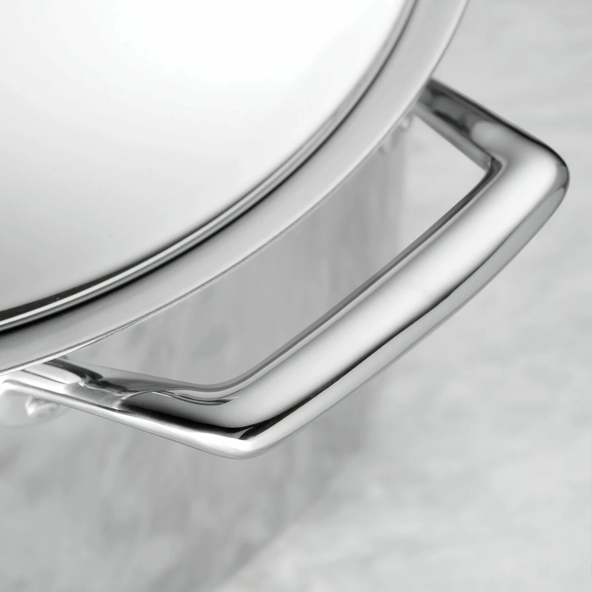 Tramontina 4 Qt Prima Stainless Steel Covered Sauce Pan 6 Tramontina 4 Qt Prima Stainless Steel Covered Sauce Pan - Image 6