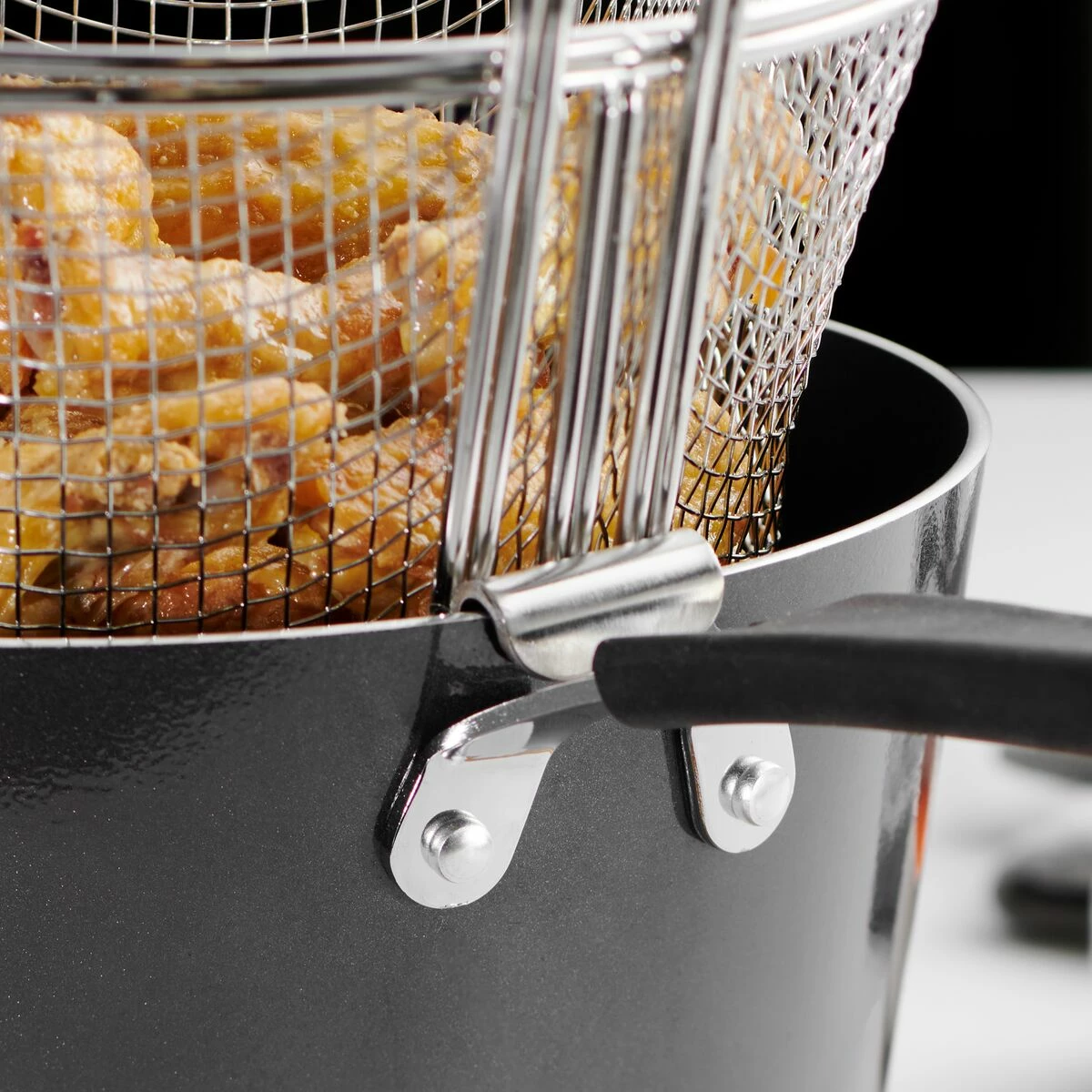 Tramontina 5.5 Qt Aluminum Deep Fryer With Helper Handle - Charcoal Gray 8 Tramontina 5.5 Qt Aluminum Deep Fryer With Helper Handle - Charcoal Gray - Image 8