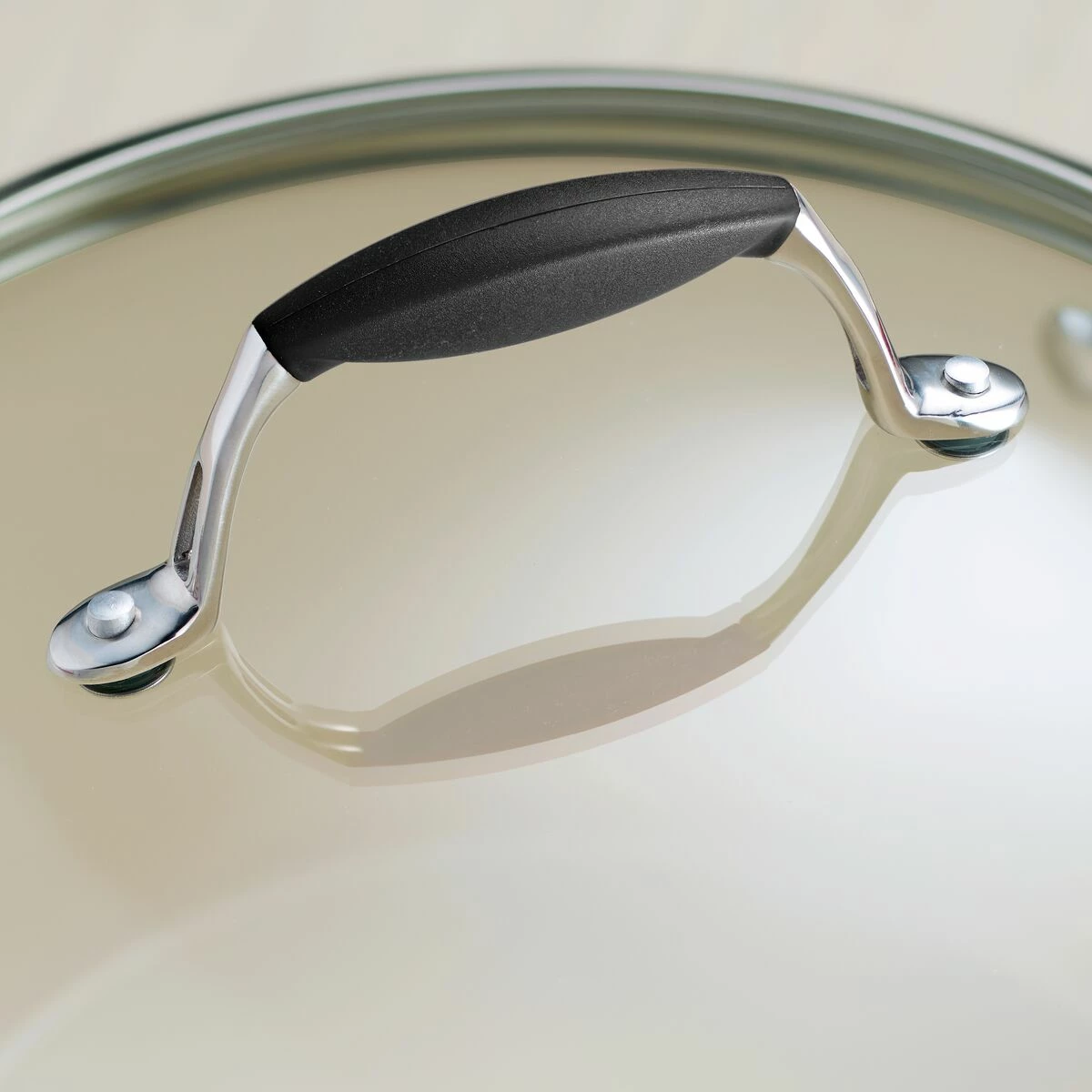 Tramontina 11 In Ceramic Covered Deep Skillet - Black 4 Tramontina 11 In Ceramic Covered Deep Skillet - Black - Image 4