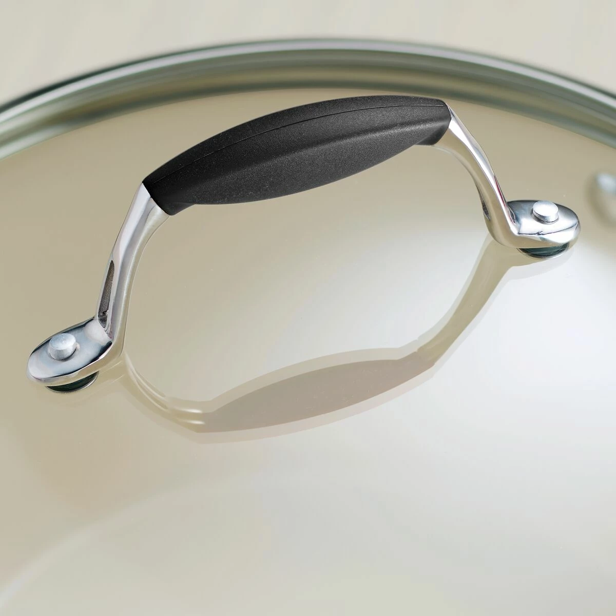 Tramontina 1.5 Qt Ceramic Covered Sauce Pan - Black 4 Tramontina 1.5 Qt Ceramic Covered Sauce Pan - Black - Image 4