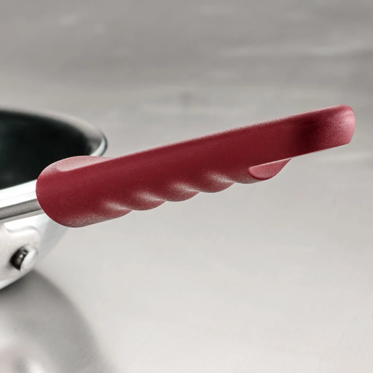 Tramontina PRO Series 10 In & 12 In Nonstick Fry Pans 7 Tramontina PRO Series 10 In & 12 In Nonstick Fry Pans - Image 7