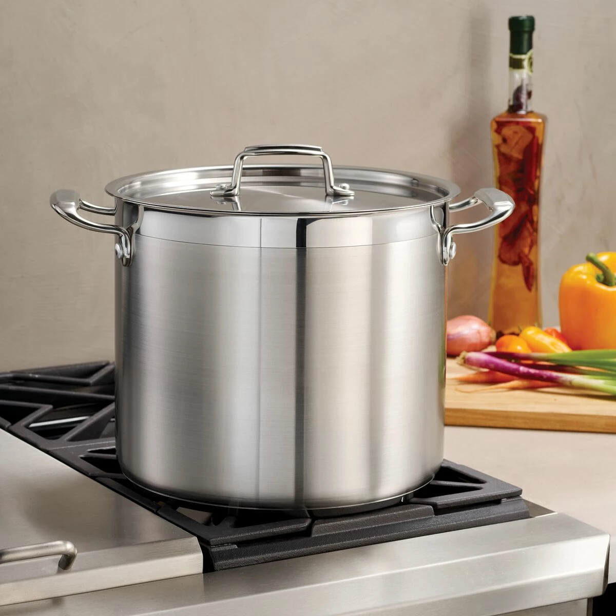 Tramontina 12 Qt Stainless Steel Covered Stock Pot 6 Tramontina 12 Qt Stainless Steel Covered Stock Pot - Image 6