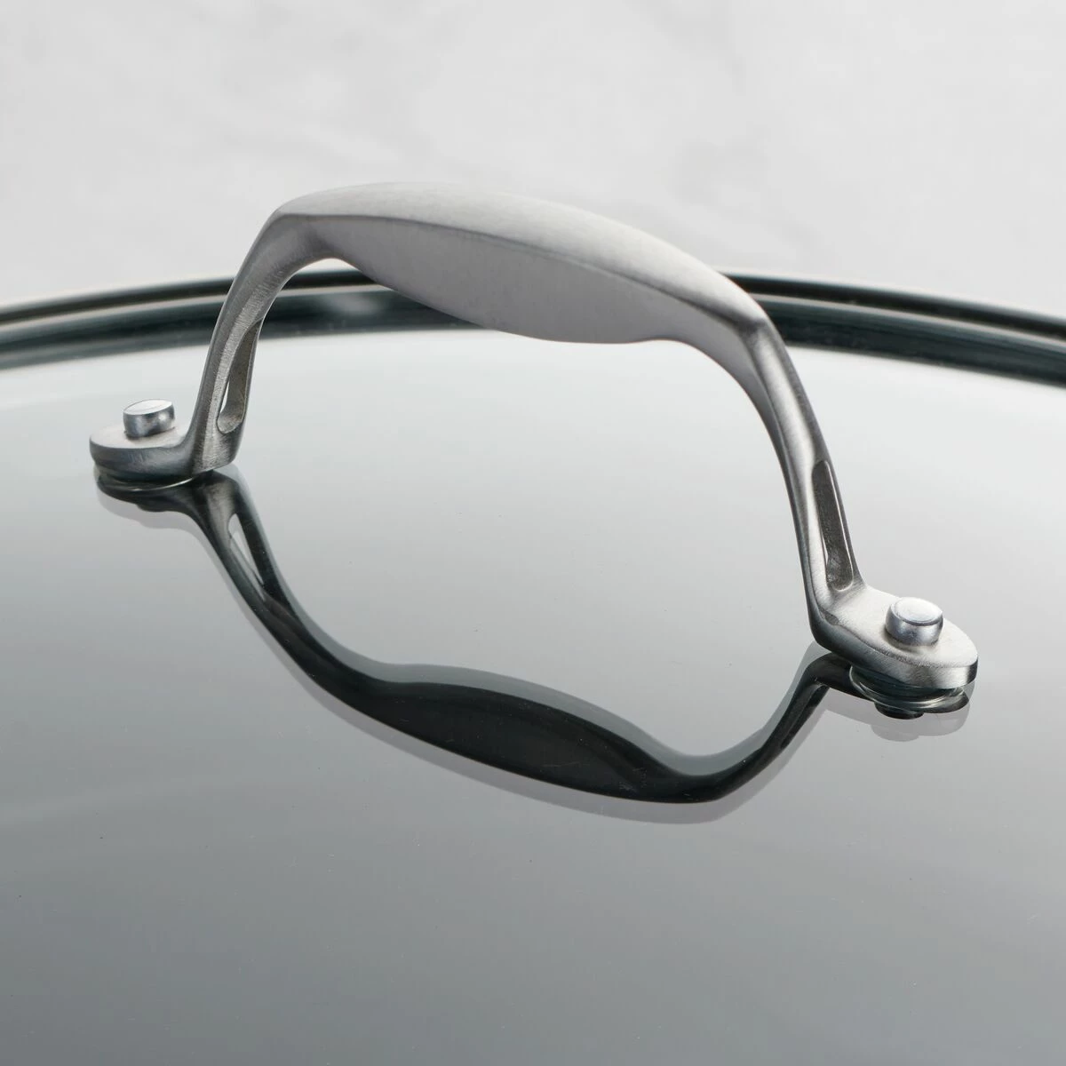 Tramontina 5.5 Qt Hard Anodized Aluminum Covered Deep Sauté Pan 5 Tramontina 5.5 Qt Hard Anodized Aluminum Covered Deep Sauté Pan - Image 5