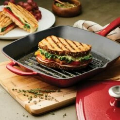 Tramontina 11 In Enameled Cast-Iron Series 1000 Grill Pan With Press - Gradated Red