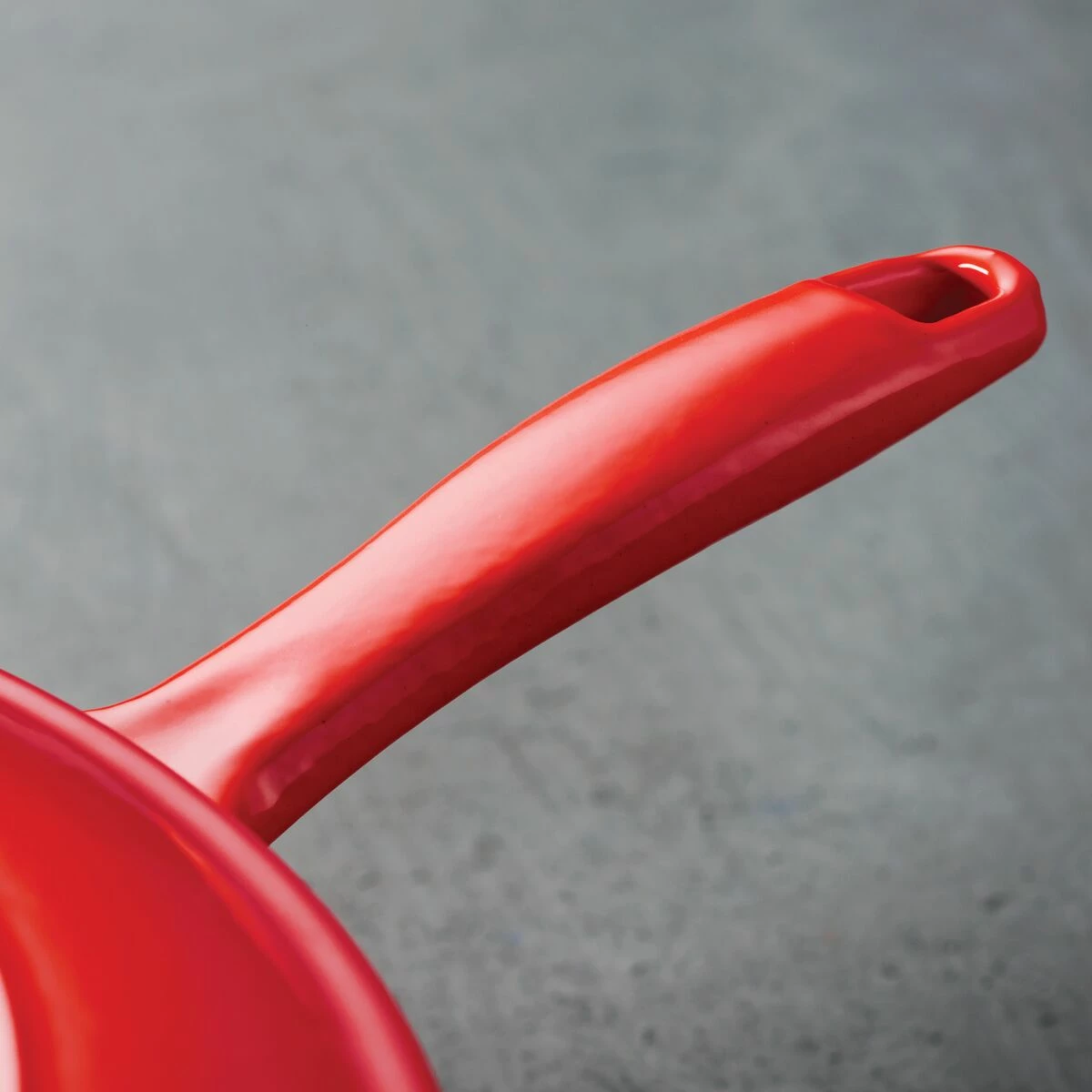 Tramontina 2.5 Qt Enameled Cast-Iron Series 1000 Covered Sauce Pan - Gradated Red 5 Tramontina 2.5 Qt Enameled Cast-Iron Series 1000 Covered Sauce Pan - Gradated Red - Image 5