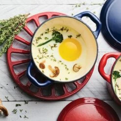 Tramontina 7 In Enameled Cast-Iron Series 1000 Round Trivet - Gradated Red