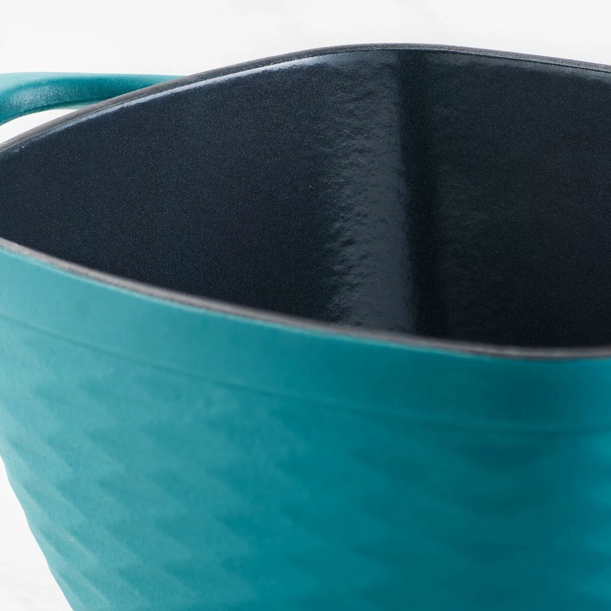 Tramontina Prisma 7 Qt Enameled Cast Iron Covered Square Dutch Oven - Matte Teal 5 Tramontina Prisma 7 Qt Enameled Cast Iron Covered Square Dutch Oven - Matte Teal - Image 5