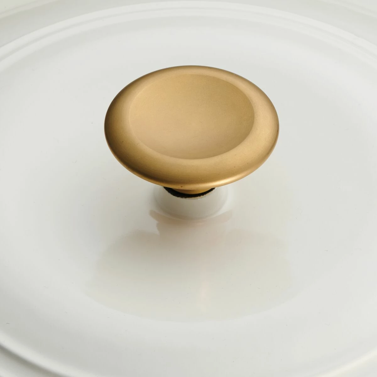 Tramontina 7 Qt Enameled Cast Iron Covered Tall Round Dutch Oven - Latte With Gold Knob 5 Tramontina 7 Qt Enameled Cast Iron Covered Tall Round Dutch Oven - Latte With Gold Knob - Image 5