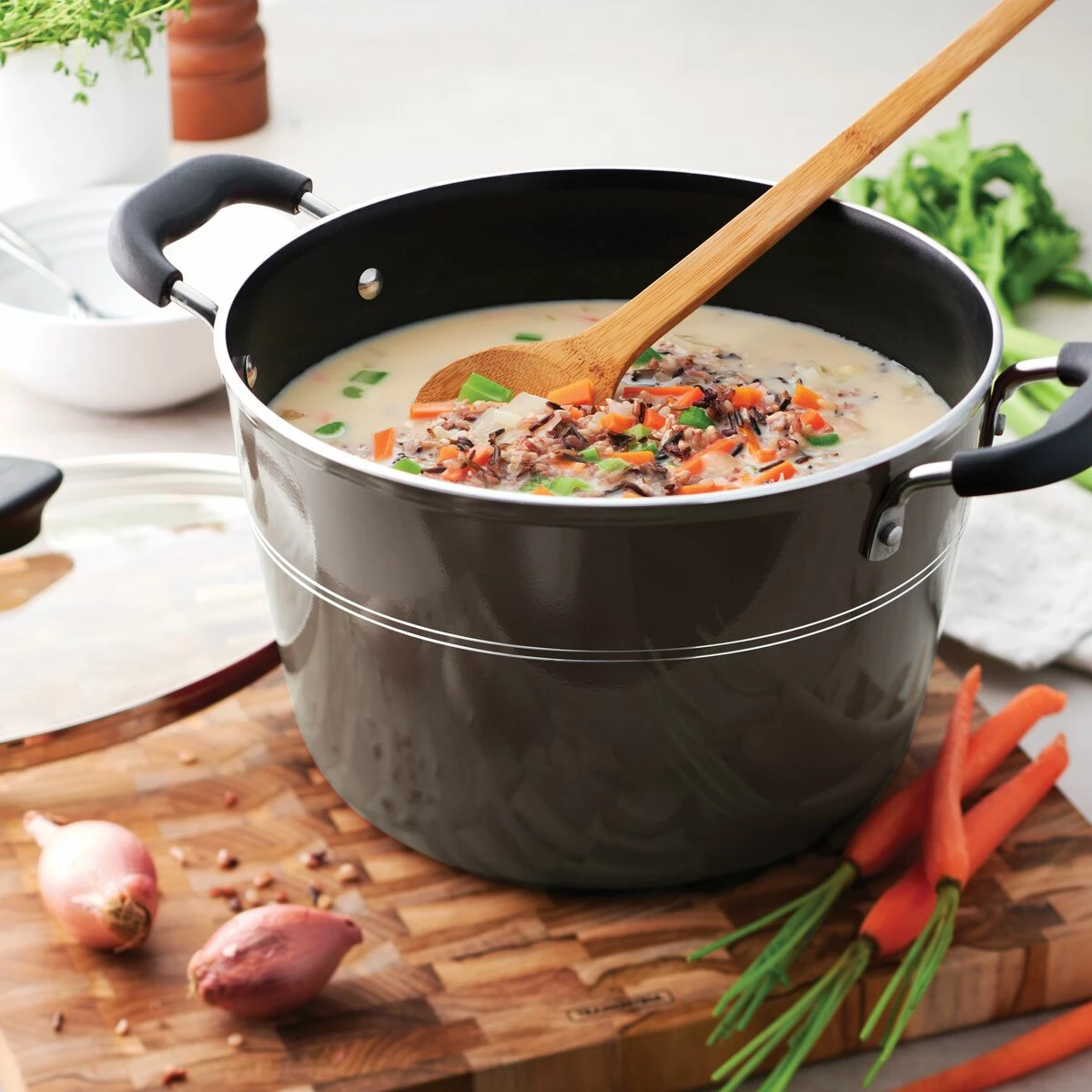 Tramontina Sicilia 8 Qt Aluminum Nonstick Covered Stock Pot - Hazelnut 1 Tramontina Sicilia 8 Qt Aluminum Nonstick Covered Stock Pot - Hazelnut