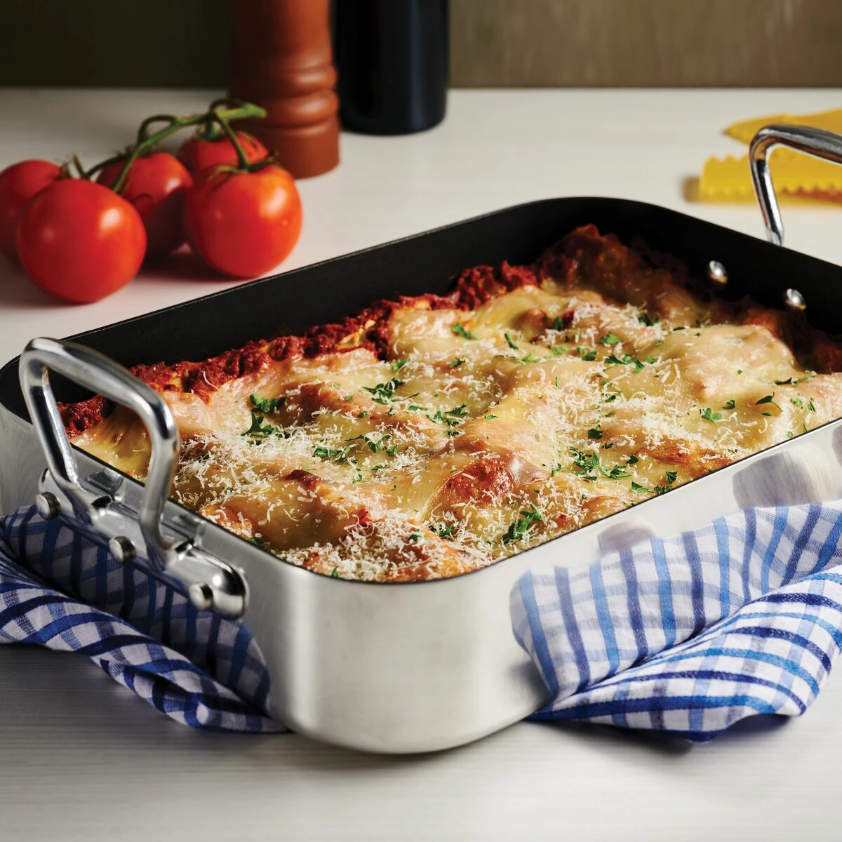 Tramontina 16 Inch Nonstick Roasting Pan With "V" Rack 2 Tramontina 16 Inch Nonstick Roasting Pan With "V" Rack - Image 2