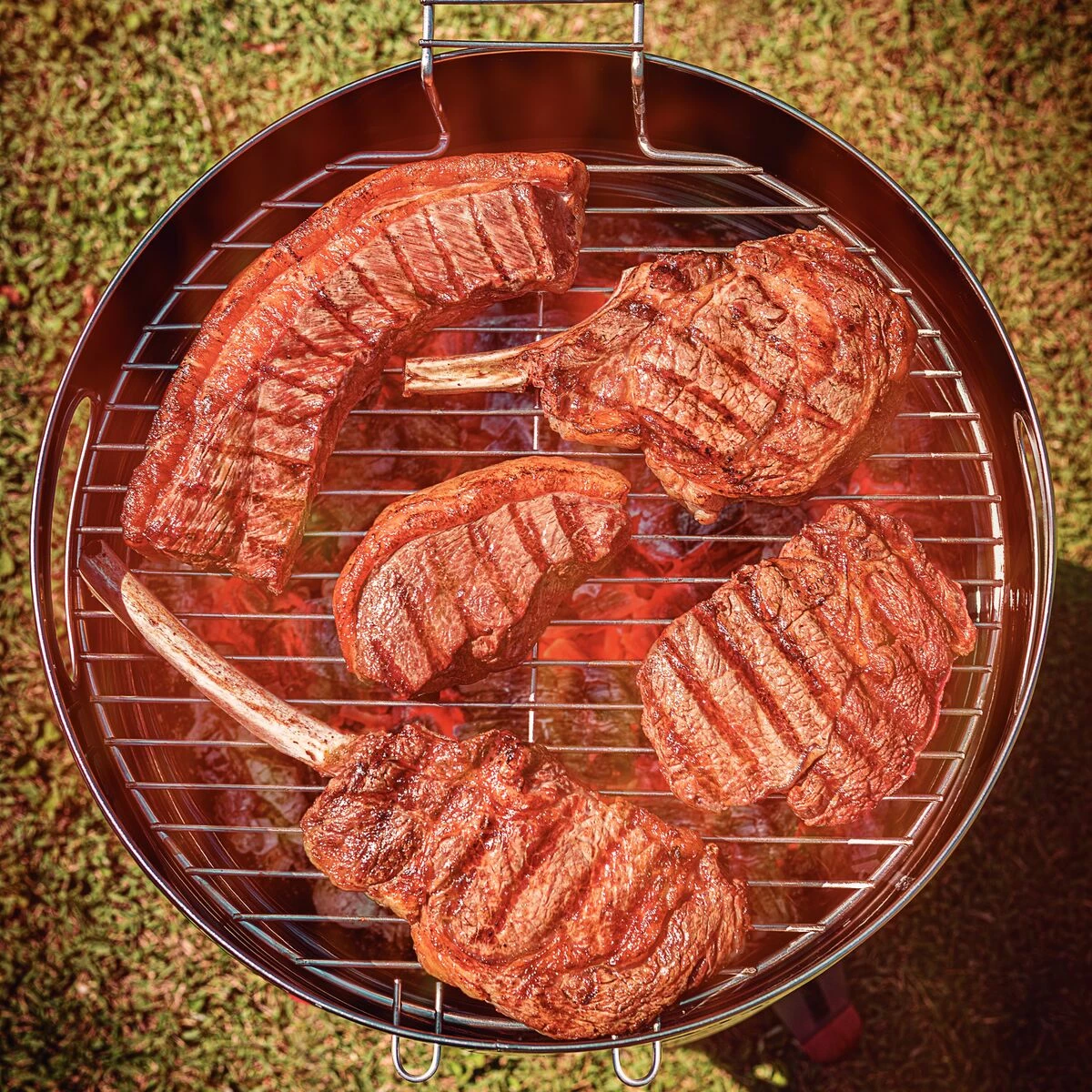 Tramontina 15.5 In Stainless Steel Round BBQ Charcoal Grill With Lid 13 Tramontina 15.5 In Stainless Steel Round BBQ Charcoal Grill With Lid - Image 13